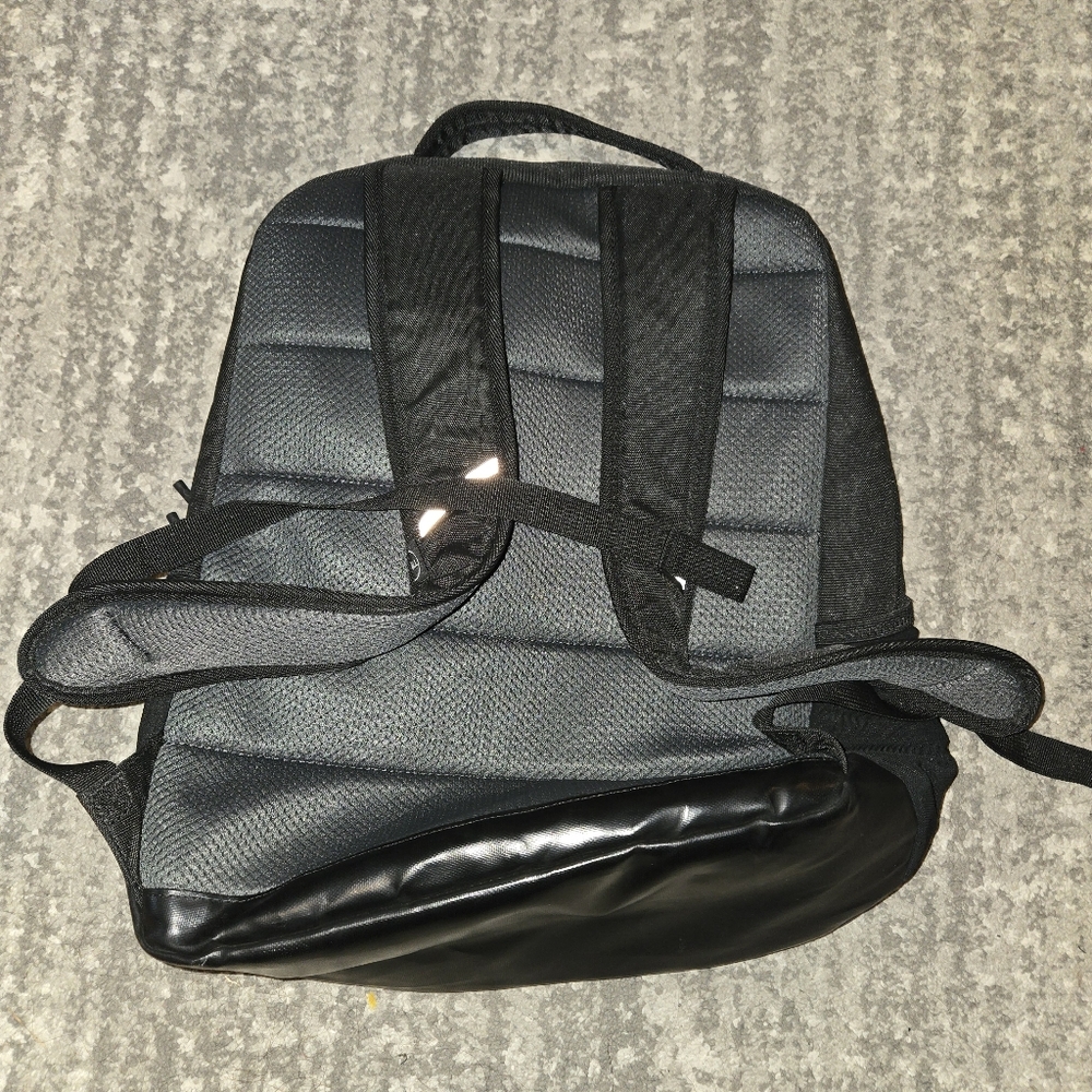 Dell | Laptop Backpack - Picture 2 of 3